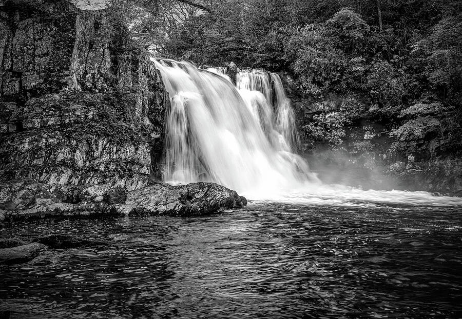 Abrams Falls black and white waterfall photography by Dan Sproul