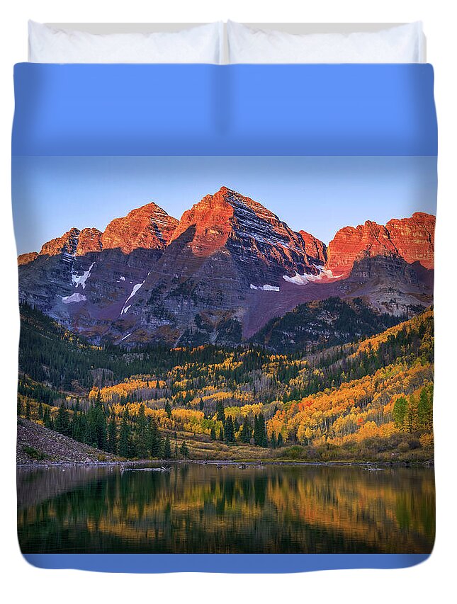 Autumn Sunrise Maroon Bells - Duvet Cover