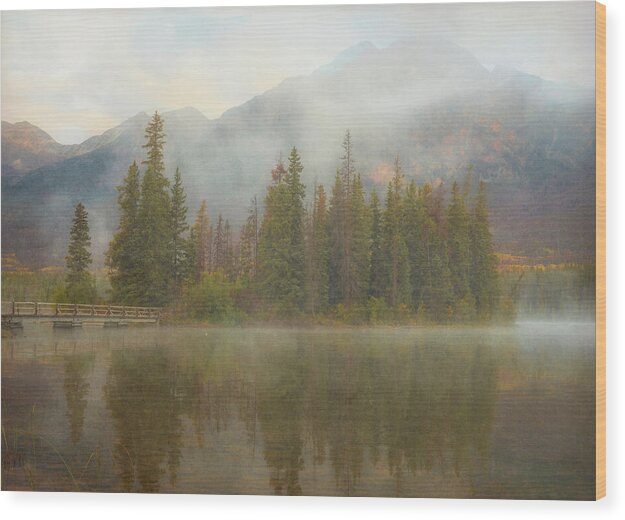 Ethereal Pyramid Island Canadian Rockies - Wood Print