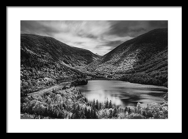 Artist Bluff Moody Black And White - Framed Print