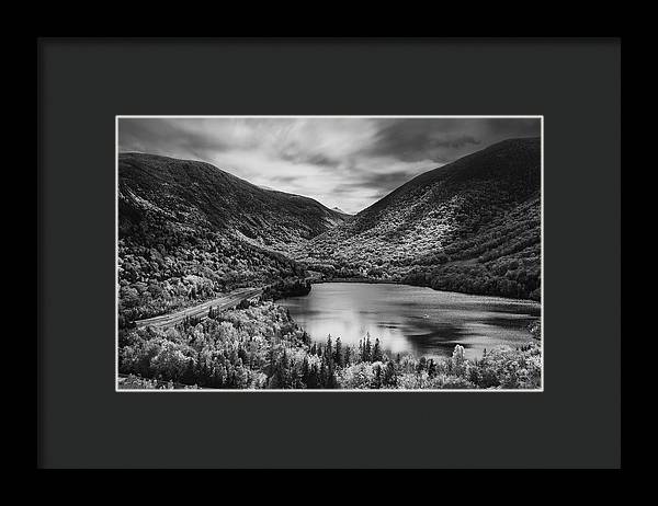 Artist Bluff Moody Black And White - Framed Print