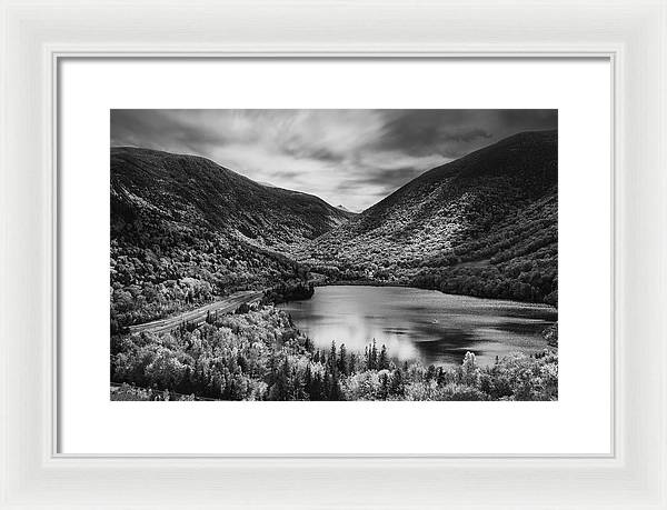 Artist Bluff Moody Black And White - Framed Print