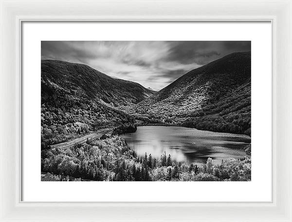 Artist Bluff Moody Black And White - Framed Print