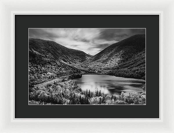 Artist Bluff Moody Black And White - Framed Print