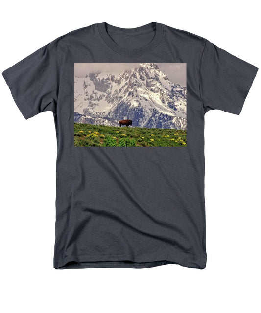 Spring Bison In Grand Teton National Park - Men's T-Shirt  (Regular Fit)