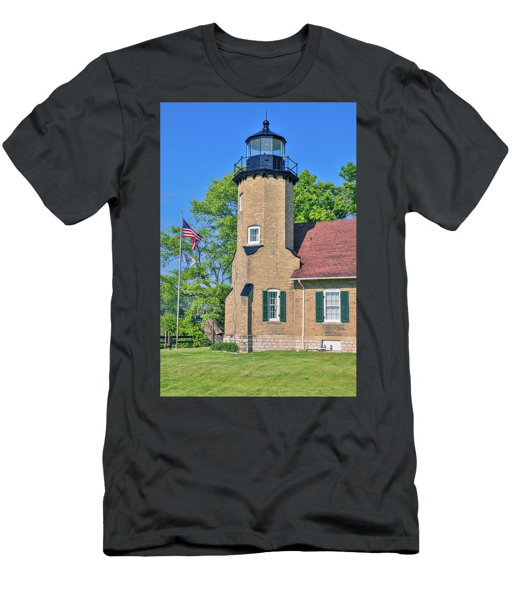 White River Light Michigan - T-Shirt