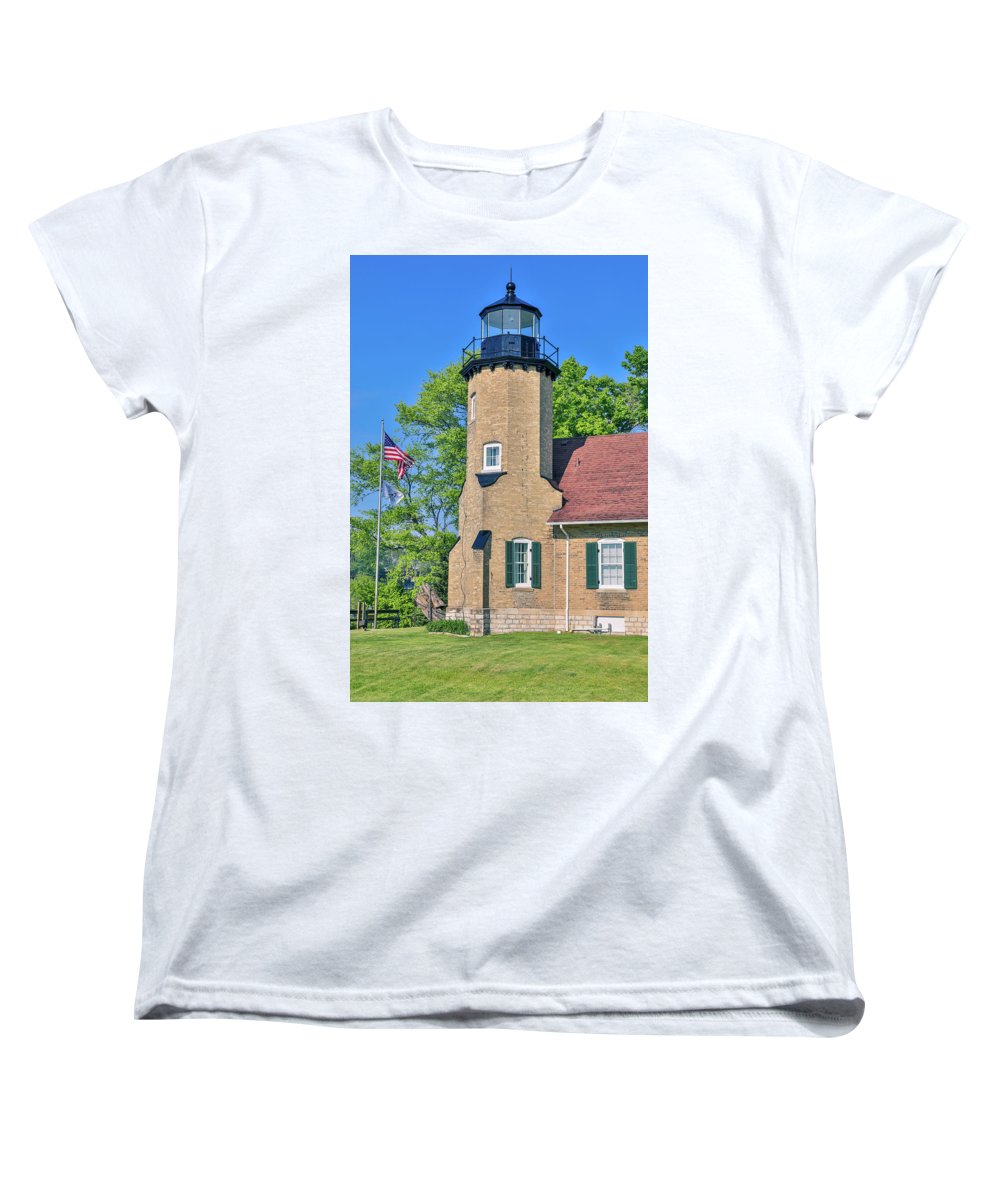 White River Light Michigan - Women's T-Shirt (Standard Fit)