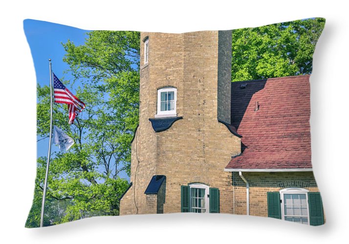 White River Light Michigan - Throw Pillow