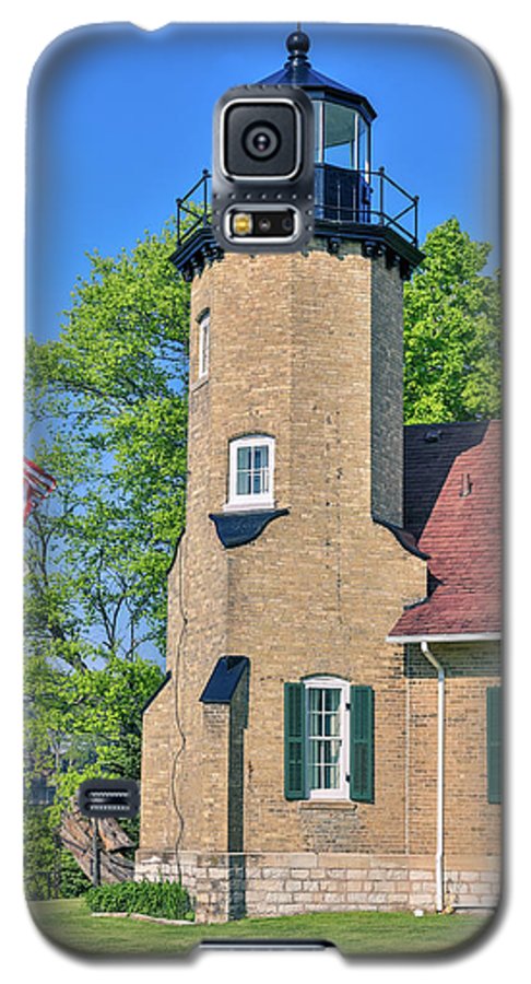 White River Light Michigan - Phone Case