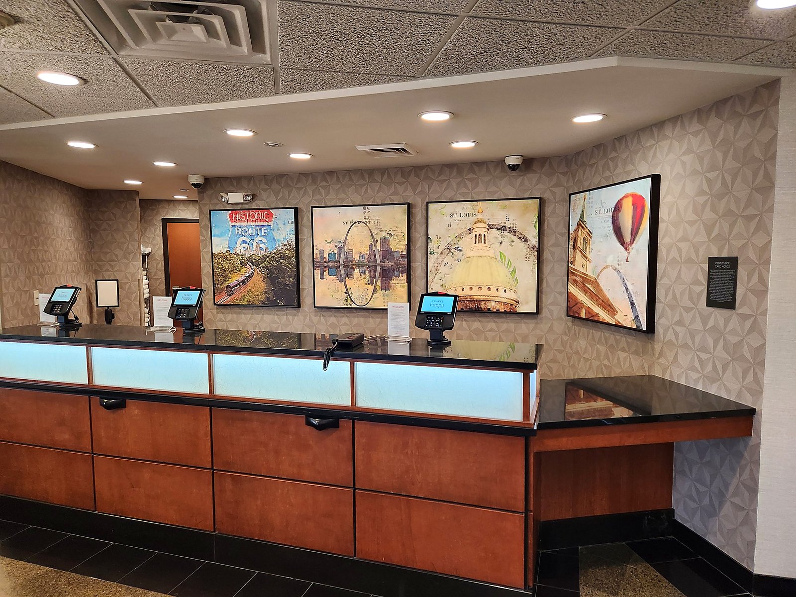 Drury Inn hotel lobby art installation by Dan Sproul